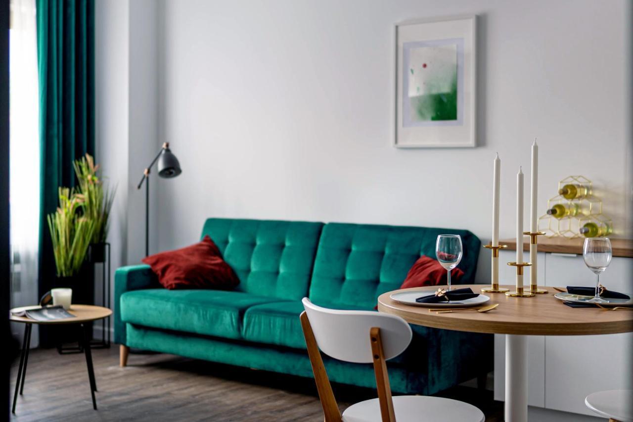 House, Tylna 20 Hotel apartamentowy *